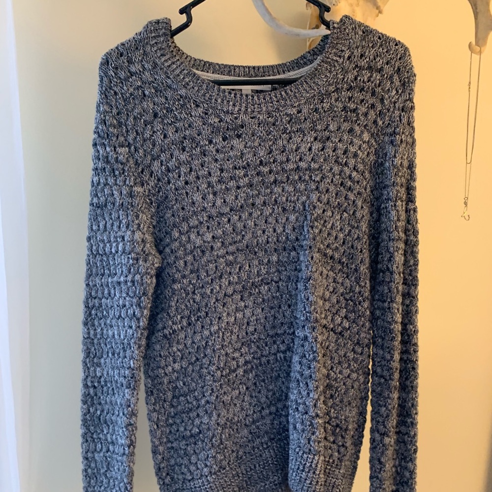 VS Sweater